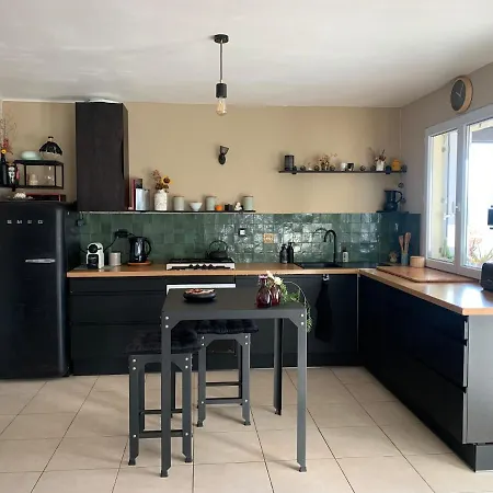 Bright And Quiet House With Two Gardens North Shade And South Sun